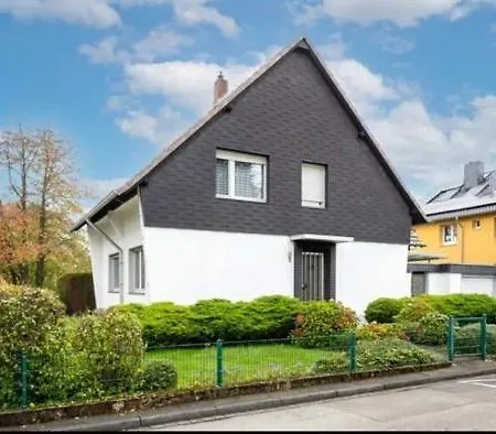 Cozy House, Pleasant Location, Very Near Cologne Villa *