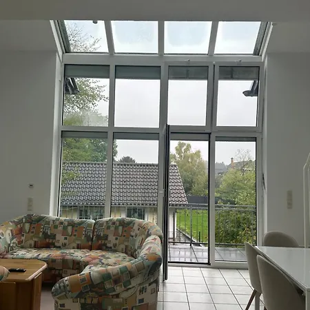 Cozy House, Pleasant Location, Very Near Cologne Vila *